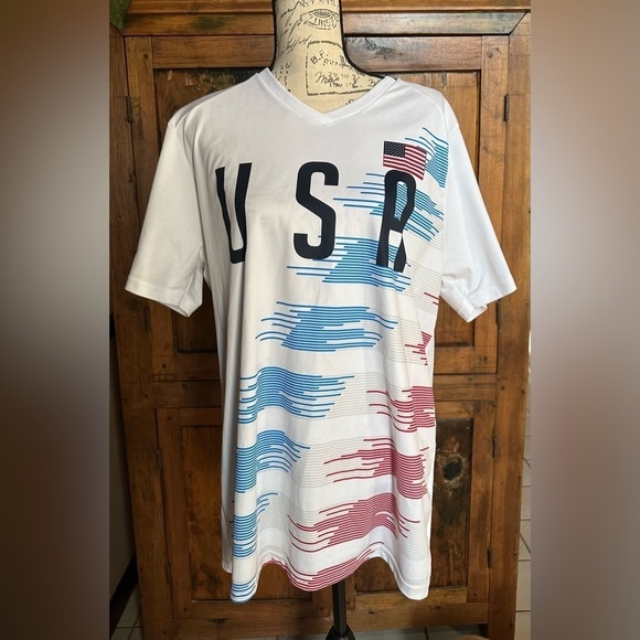 Gen 2 Tops - Gen 2 Large USA Shirt